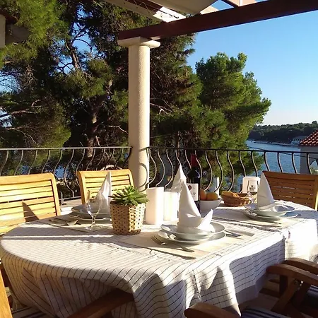 Appartement By The Sea Verunic, Dugi Otok - 8103