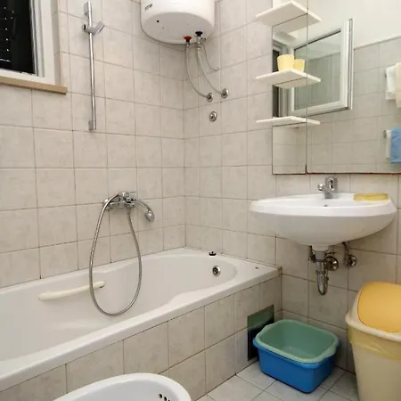 Apartments By The Sea Verunic, Dugi Otok - 8103 Apartment Veli Rat