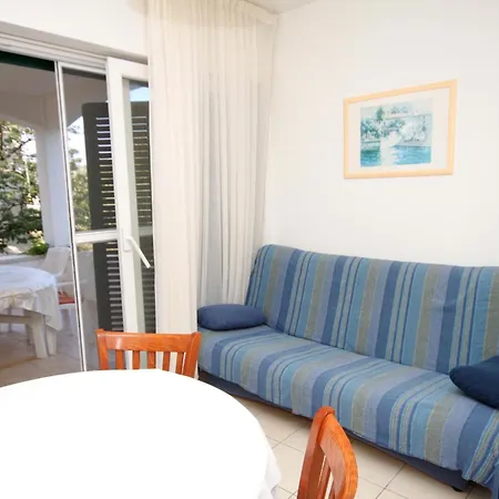 Apartments By The Sea Verunic, Dugi Otok - 8103 * Veli Rat