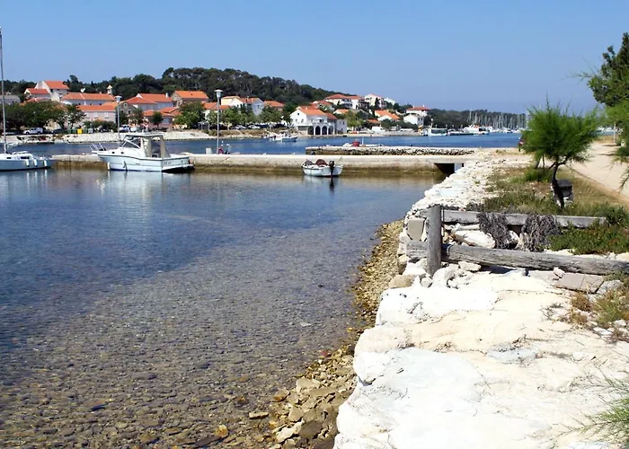 By The Sea Verunic, Dugi Otok - 8103 * Veli Rat