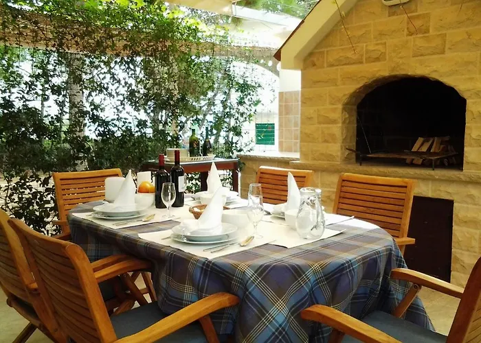 Apartamento By The Sea Verunic, Dugi Otok - 8103 *