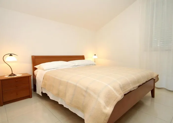 Appartement By The Sea Verunic, Dugi Otok - 8103 *