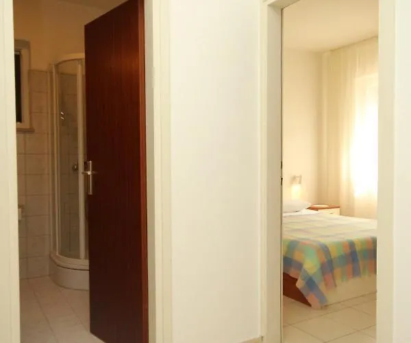 Appartement By The Sea Verunic, Dugi Otok - 8103 *
