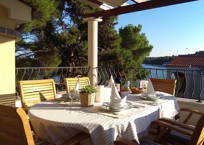 Apartment Apartments By The Sea Verunic, Dugi Otok - 8103