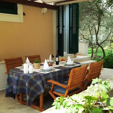 아파트 By The Sea Verunic, Dugi Otok - 8103 *