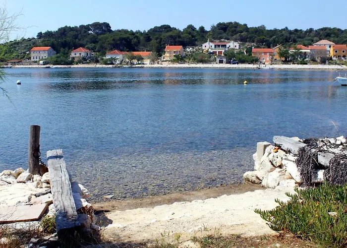 Apartments By The Sea Verunic, Dugi Otok - 8103 Veli Rat